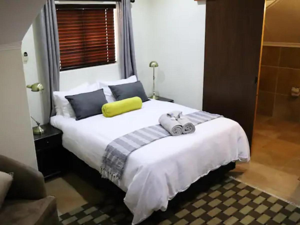 פוצ'פסטרום The Oak Potch Guesthouse מראה חיצוני תמונה